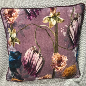 Velvet Cushion (Dahlia)